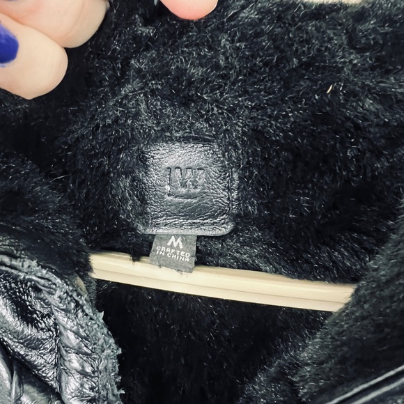 NWOT |•WILSONS LEATHER•| Heavy Plush Lined Black Leather Hooded Belted C - Picture 9 of 16